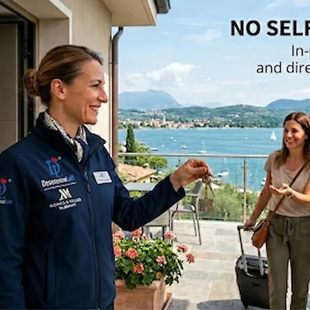 Surfing On The Desenzanoloft Official Partner Homes & By Marriott Bonvoy Appartamento Desenzano del Garda